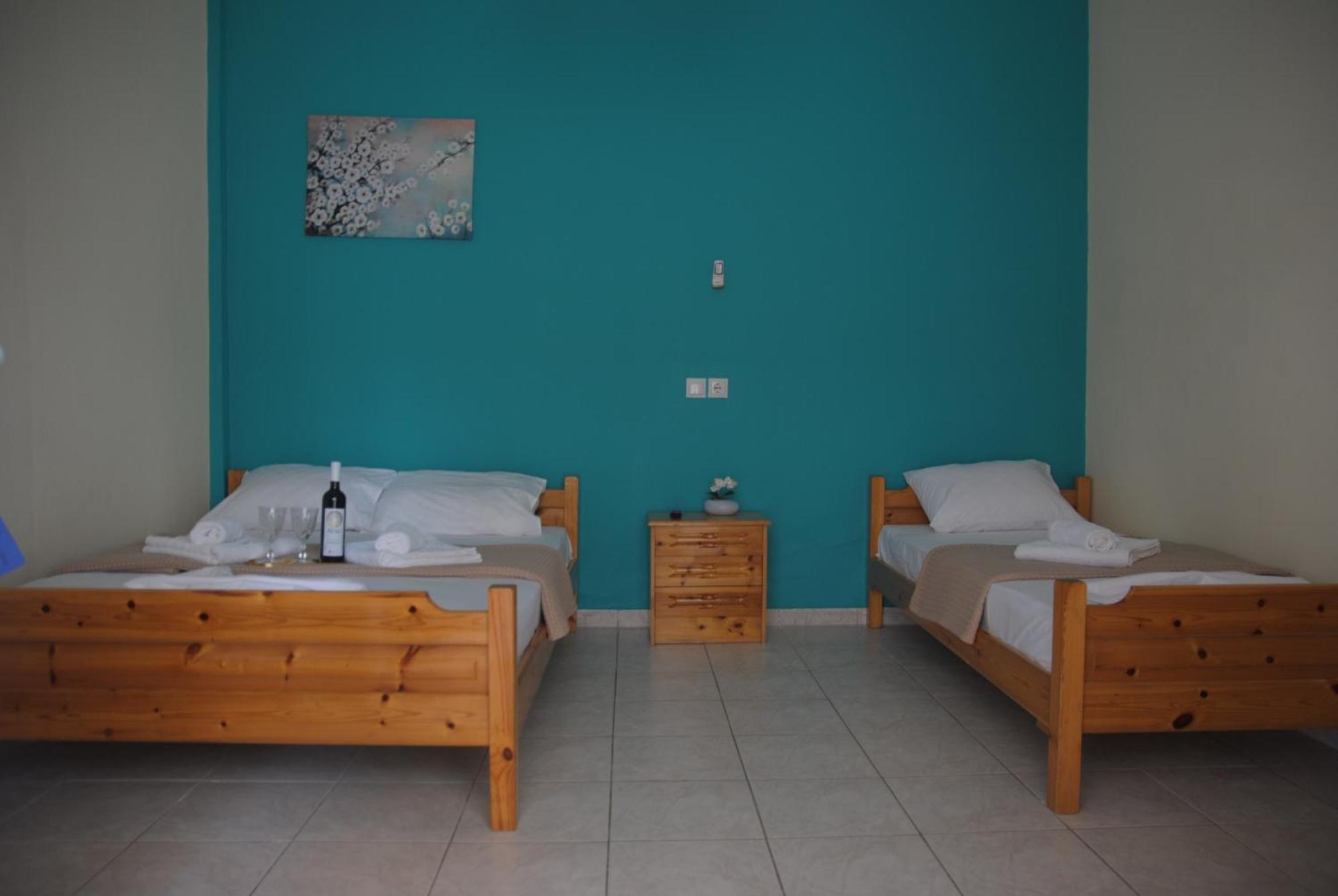 Light Blue Paralia Apartments Buitenkant foto