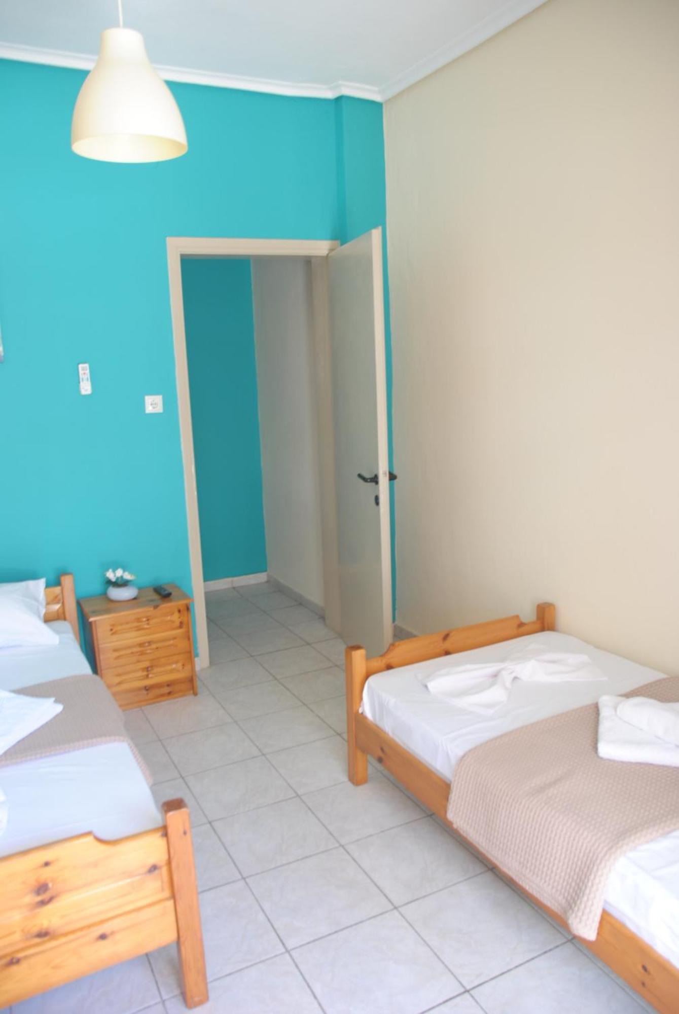 Light Blue Paralia Apartments Buitenkant foto