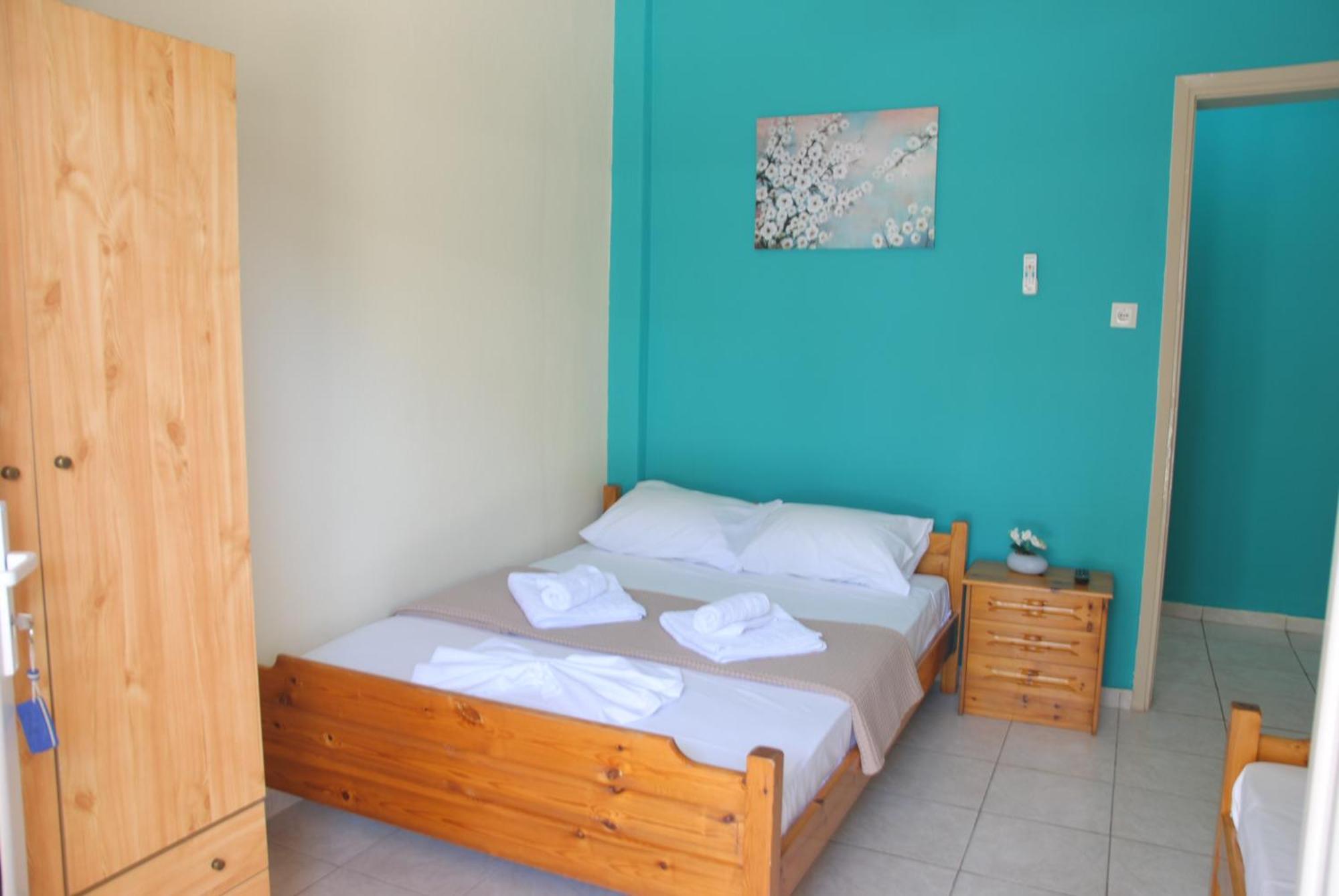 Light Blue Paralia Apartments Buitenkant foto