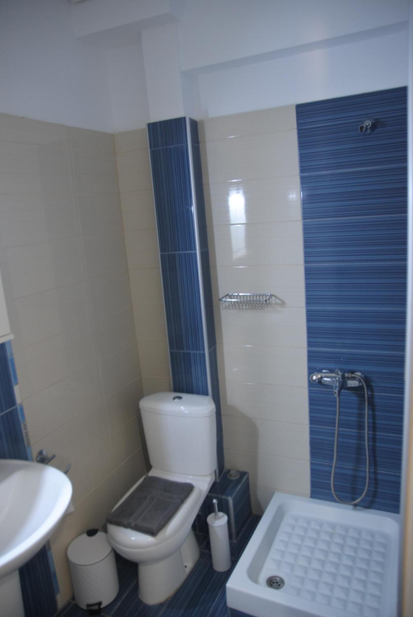 Light Blue Paralia Apartments Buitenkant foto