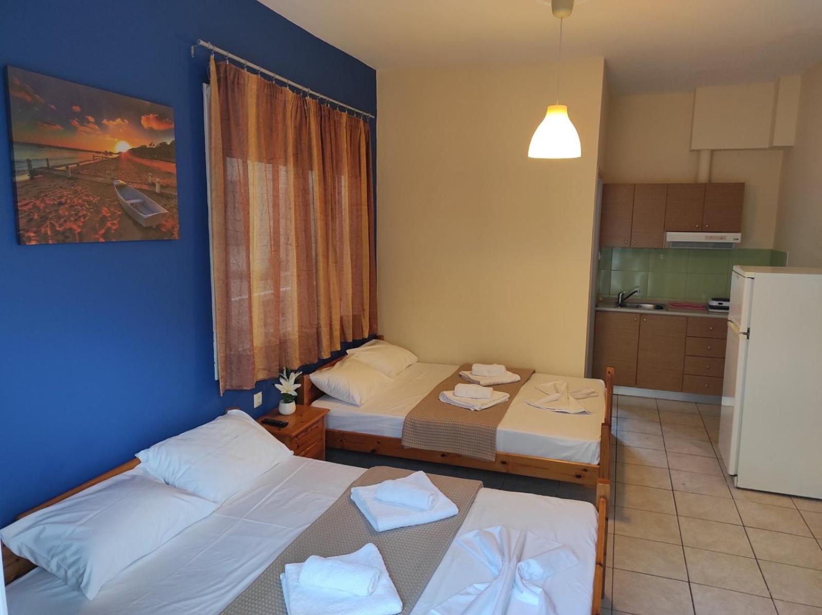 Light Blue Paralia Apartments Buitenkant foto